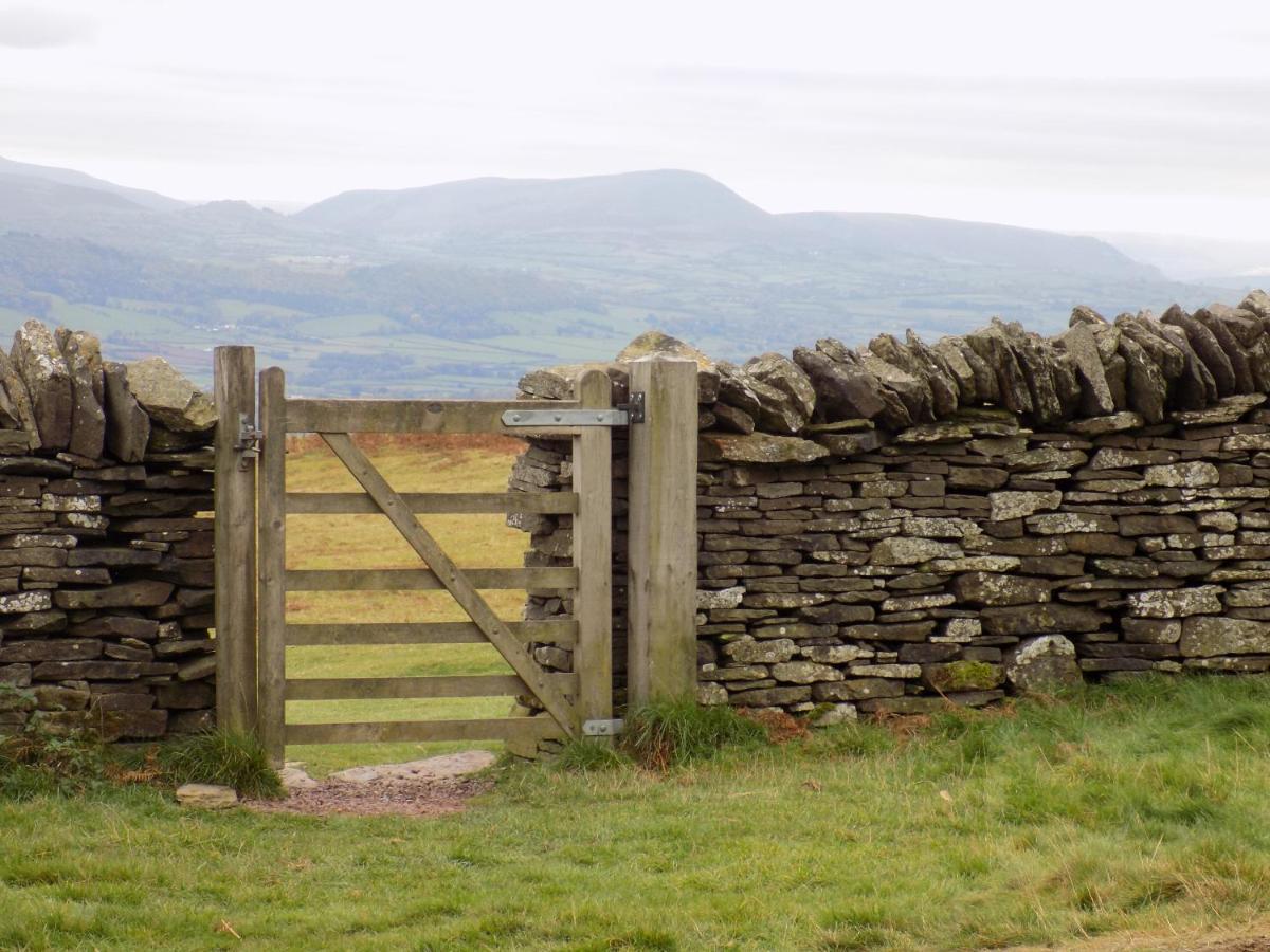 The Farmers Arms, Cwmdu Llanwddyn  Ngoại thất bức ảnh