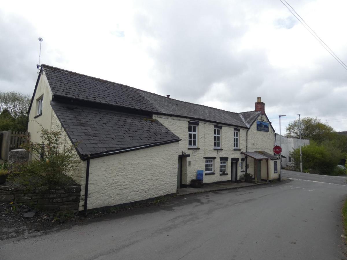The Farmers Arms, Cwmdu Llanwddyn  Ngoại thất bức ảnh